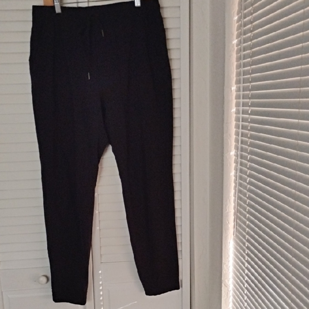 lululemon athletica Men's Black Joggers